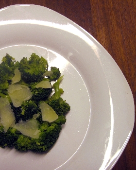 Брокколи с чесноком